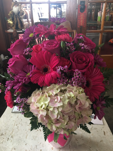 Florist «Battiste LaFleur Galleria», reviews and photos, 825 E Long St, Columbus, OH 43203, USA