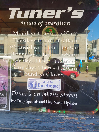 Bar «Tuners Bar & Grill», reviews and photos, 130 S Main St, St Charles, MO 63301, USA