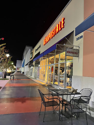 Shopping Mall «Loop West Shopping Center», reviews and photos, 2001 W Osceola Pkwy, Kissimmee, FL 34741, USA