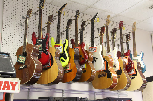 Pawn Shop «Chicago Pawners & Jewelers», reviews and photos, 2405 W Madison St, Chicago, IL 60612, USA