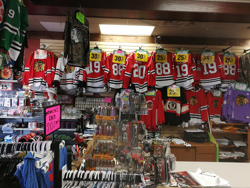 Sportswear Store «Sports Outlet Express», reviews and photos, 386 E Golf Rd, Arlington Heights, IL 60005, USA
