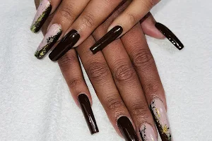 LA NAILS image