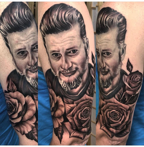 Tattoo Shop «San Antonio Rose Tattoo», reviews and photos, 320 Kitty Hawk Rd, Universal City, TX 78148, USA