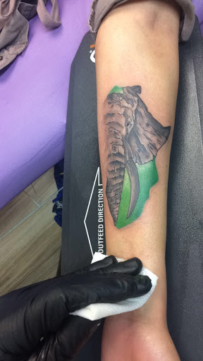 Tattoo Shop «BossInk Tattoos», reviews and photos, 4041 W Wheatland Rd #106, Dallas, TX 75237, USA