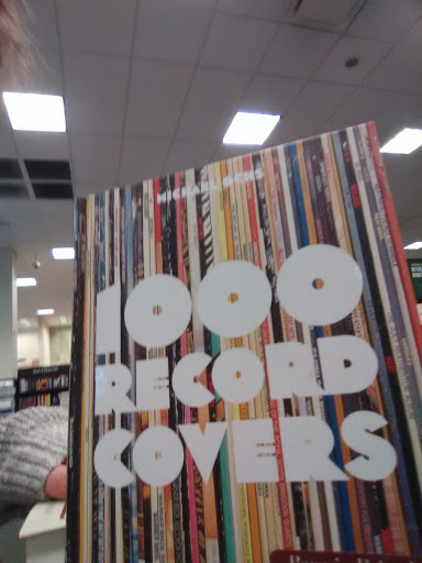Barnes & Noble image