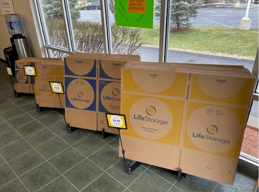 Self-Storage Facility «Burlington Self Storage of Salem», reviews and photos, 232 N Broadway, Salem, NH 03079, USA