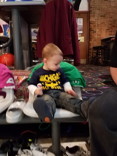 Bowling Alley «Rolling Lanes», reviews and photos, 6301 Joliet Rd, Countryside, IL 60525, USA