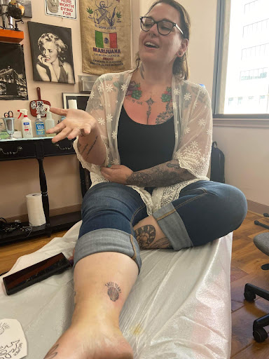 Tattoo Shop «Body Language Tattoo & Piercing Studio», reviews and photos, 3802 Cove View Blvd z, Galveston, TX 77554, USA