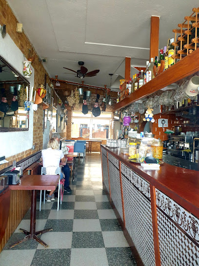 Restaurante Los Conejos - Avinguda de la Mar, 8, 12598 Peníscola, Castelló, Spain