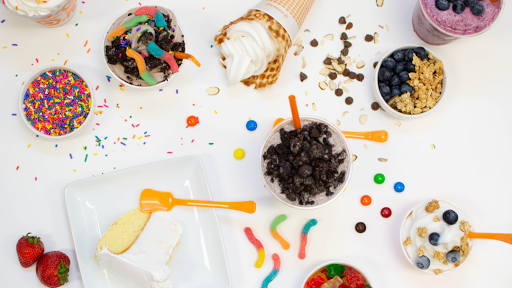 Frozen Yogurt Shop «Orange Leaf Frozen Yogurt», reviews and photos, 160 Creekside Way #502, New Braunfels, TX 78130, USA