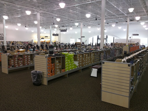 Shoe Store «DSW Designer Shoe Warehouse», reviews and photos, 375 E Altamonte Dr, Altamonte Springs, FL 32701, USA