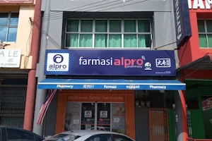 ALPRO Pharmacy Simpang Renggam - Minute Consult image