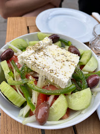 Salade grecque du Restaurant grec Tzeferakos à Paris - n°4