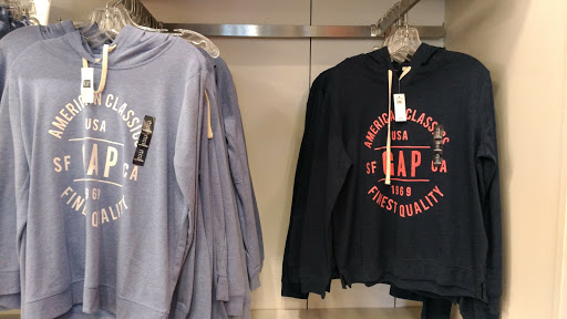 Clothing Store «Gap Outlet», reviews and photos, 8225 Vineland Ave, Orlando, FL 32821, USA