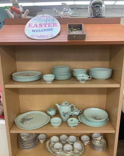 Thrift Store «My Sister’s Place & My Sisters Attic», reviews and photos