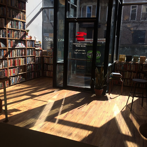 Book Store «Pilsen Community Books», reviews and photos, 1102 W 18th St, Chicago, IL 60608, USA