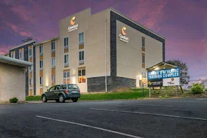 Comfort Inn & Suites Harrisburg - Hershey West image