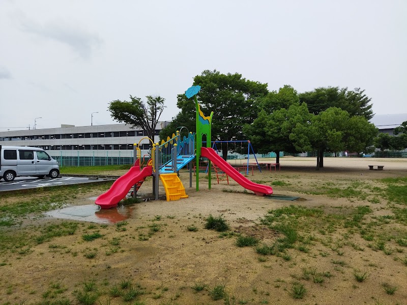 岩成公園