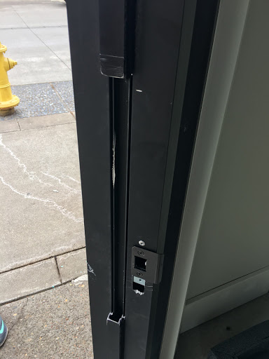 Locksmith «Advantage Locksmith Portland», reviews and photos, 8104 SW Durham Rd, Portland, OR 97224, USA