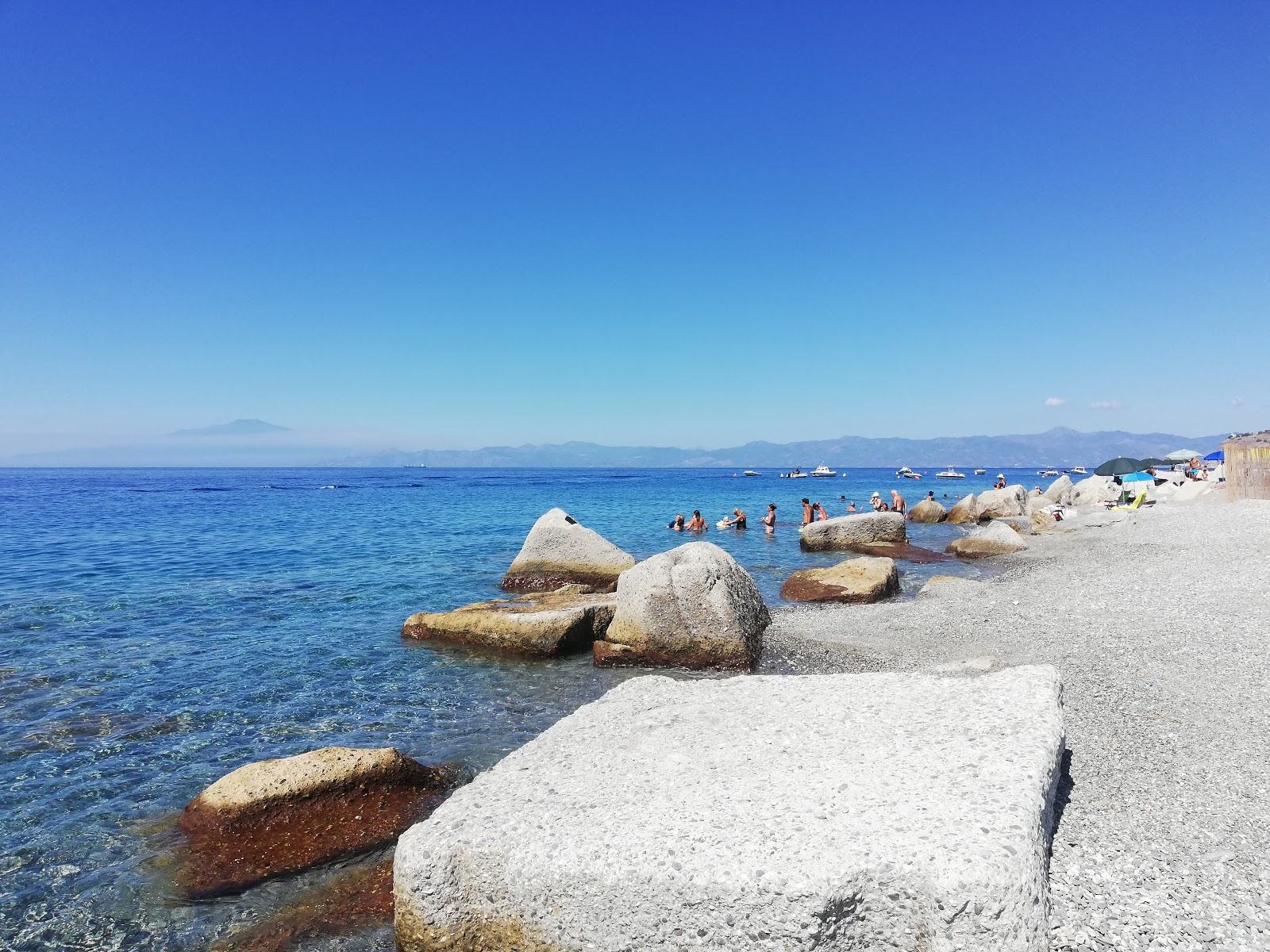 Φωτογραφία του Spiaggia Saline Ioniche II και η εγκατάσταση