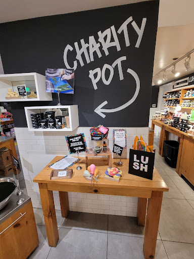 Cosmetics Store «Lush», reviews and photos, 1001 Aliceanna St, Baltimore, MD 21202, USA