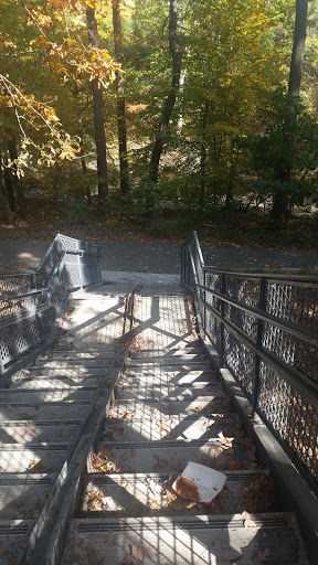 Recreation Center «Arlington Mill Community Center», reviews and photos, 909 S Dinwiddie St, Arlington, VA 22204, USA