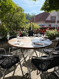 Atmosphère du Restaurant français Restaurant Au Cerf à Oberhoffen-sur-Moder - n°1