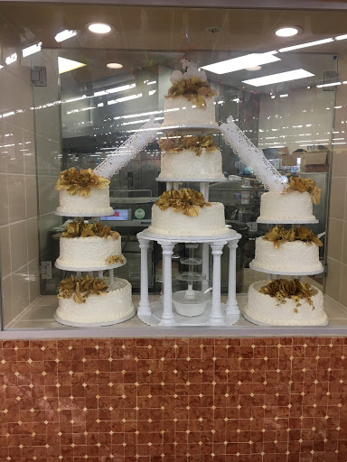 Shopping Mall «La Sierra Plaza Shopping Center», reviews and photos, La Sierra Ave, Riverside, CA 92505, USA