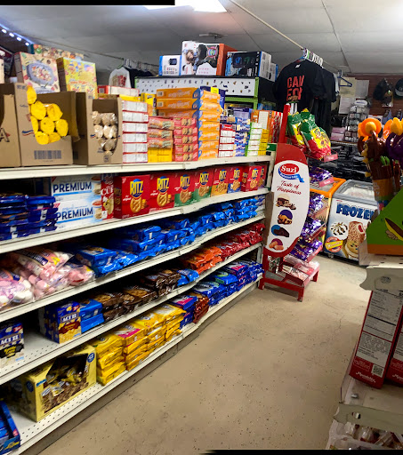 Grocery Store «Parkview Market», reviews and photos, 515 S Cardinal Ave, Stockton, CA 95215, USA