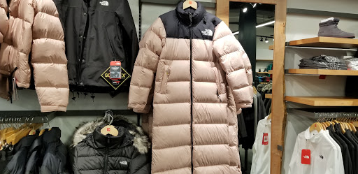 Clothing Store «The North Face», reviews and photos, 8080L Tysons Corner Center, Tysons, VA 22102, USA