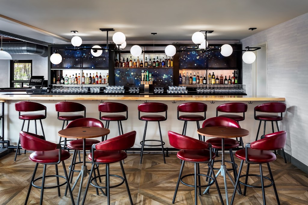 Freepoint Kitchen and Cocktails 02138