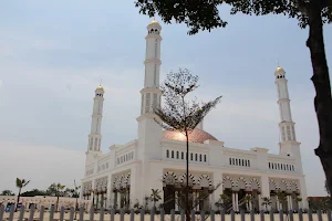 Mujahidin Grand Mosque image