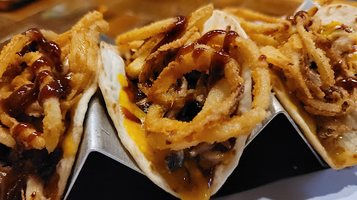 Restaurant «BROWNDOG Barlor», reviews and photos, 33314 Grand River Ave, Farmington, MI 48336, USA