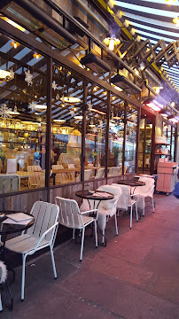 Atmosphère du Restaurant Huguette, Bistro de la mer à Paris - n°11