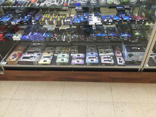 Tobacco Shop «3D Smoke Shop», reviews and photos, 2717 E Belt Line Rd #108b, Carrollton, TX 75006, USA