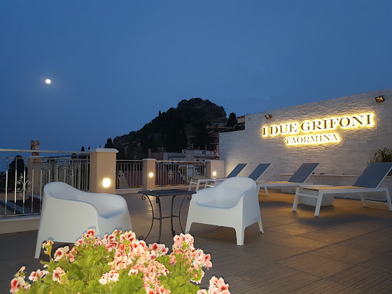 Photos du propriétaire Appartement de vacances I Due Grifoni Apartments & Suite 98039 Taormina