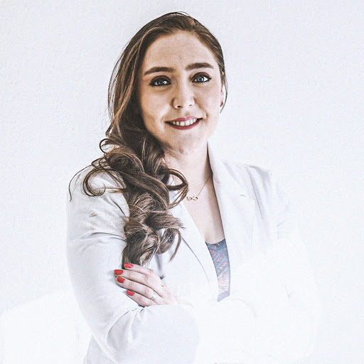 Dra. Lizbeth Ramos Acosta, Ginecólogo