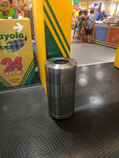 Craft Store «Crayola Store Crown Center», reviews and photos, 200 E 25th St, Kansas City, MO 64108, USA