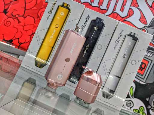 Tobacco Shop «Desert Winds Smoke Shop», reviews and photos, 5022 14th St W, Bradenton, FL 34207, USA