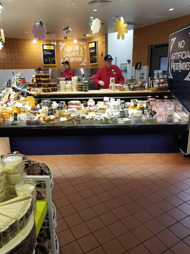 Grocery Store «Whole Foods Market», reviews and photos, 40 Railroad St, Andover, MA 01810, USA