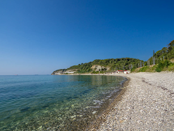 Φωτογραφία του Burevestnik beach με επίπεδο καθαριότητας πολύ καθαρό
