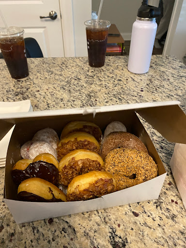 Donut Shop «Whitney Donut Shop», reviews and photos, 2574 Whitney Ave, Hamden, CT 06518, USA