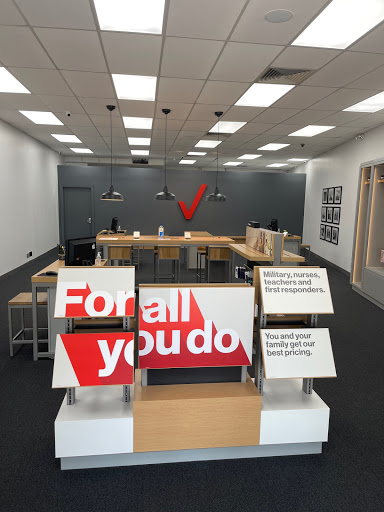Cell Phone Store «Verizon Weston», reviews and photos, 1136 Weston Rd, Weston, FL 33326, USA