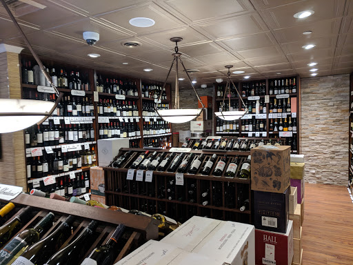 Wine Store «Dominion Wine and Beer», reviews and photos, 107 Rowell Ct, Falls Church, VA 22046, USA