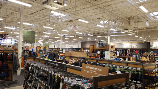 Camping Store «REI», reviews and photos, 8490 Castleton Corner Dr, Indianapolis, IN 46250, USA