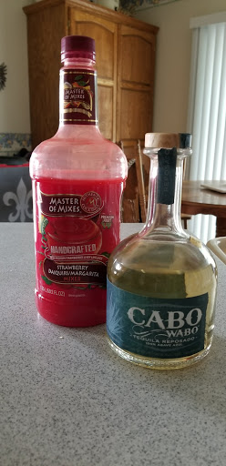 Liquor Store «Giggle Juice Liquor Station», reviews and photos, 600 W Main St, Anamosa, IA 52205, USA