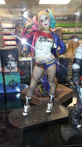 Video Game Store «GameStop», reviews and photos, 15913 Bellflower Blvd Suite C, Bellflower, CA 90706, USA