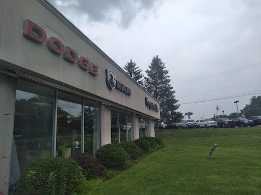 Dodge Dealer «Fayetteville Dodge Inc», reviews and photos, 5427 N Burdick St, Fayetteville, NY 13066, USA