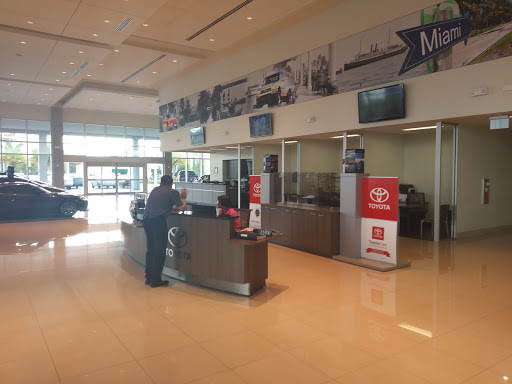 Toyota Dealer «Toyota of North Miami», reviews and photos, 16600 NW 2nd Ave, Miami, FL 33169, USA