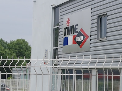 VERSALIFT FRANCE à Beaucouzé